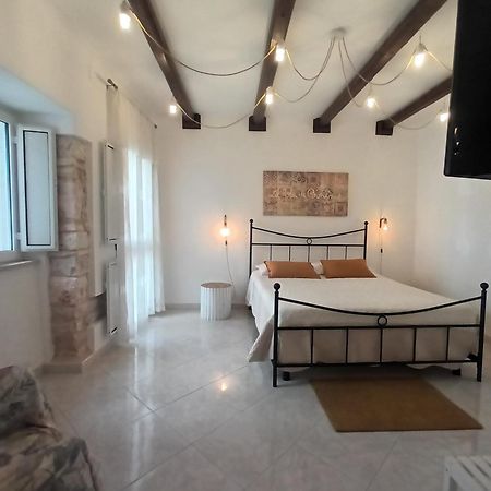 Antiche Mura Apartments"Cielo Di Puglia" -2 Matrimoniali, Cucina E Terrazzo Turi Bagian luar foto