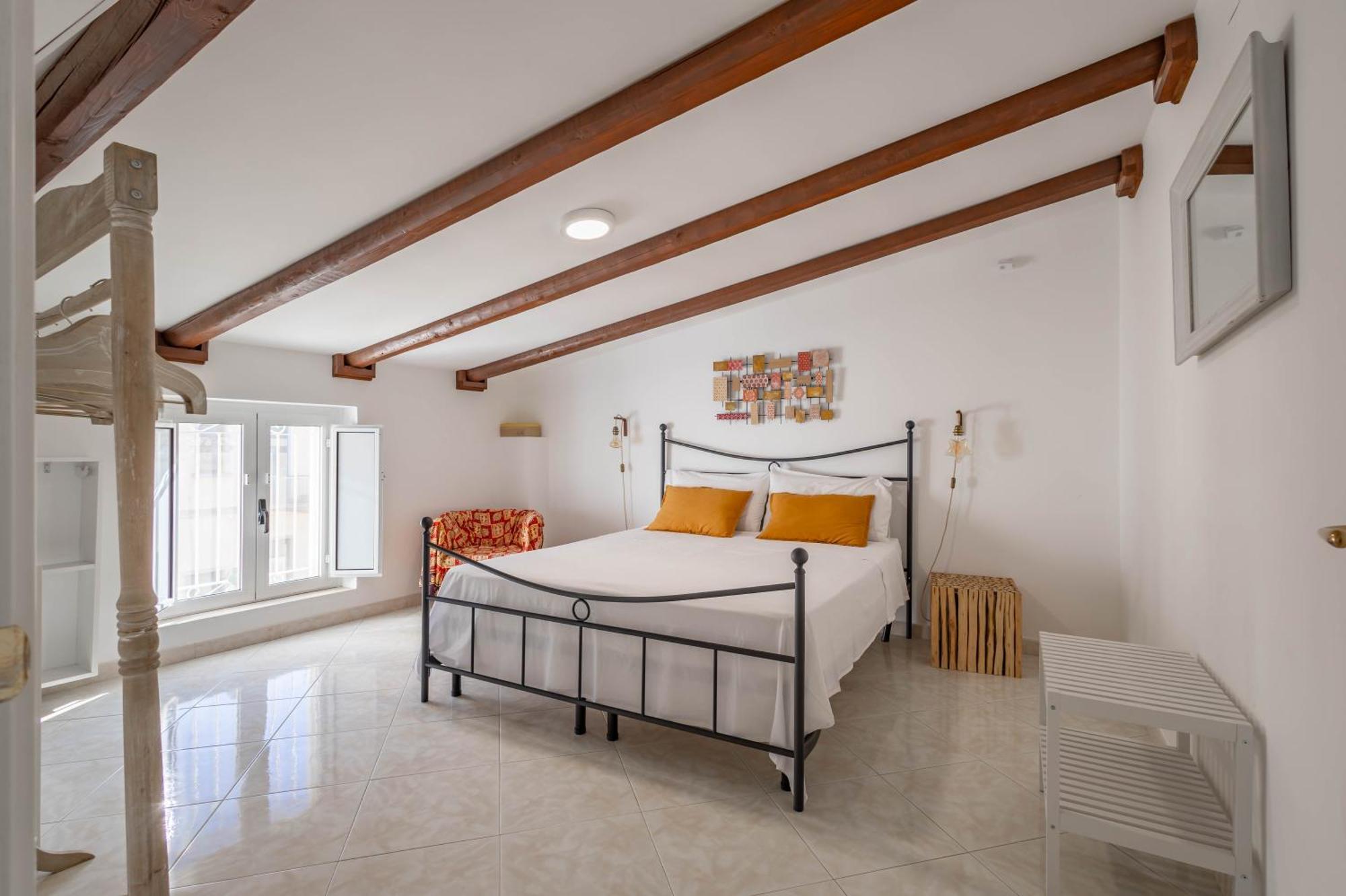 Antiche Mura Apartments"Cielo Di Puglia" -2 Matrimoniali, Cucina E Terrazzo Turi Bagian luar foto