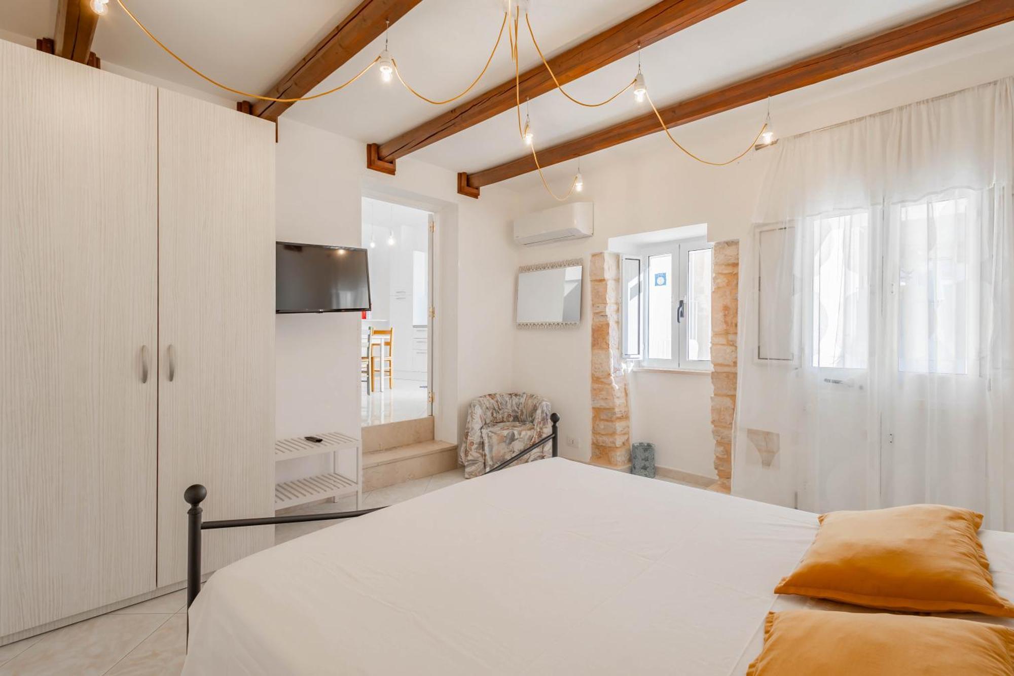 Antiche Mura Apartments"Cielo Di Puglia" -2 Matrimoniali, Cucina E Terrazzo Turi Bagian luar foto